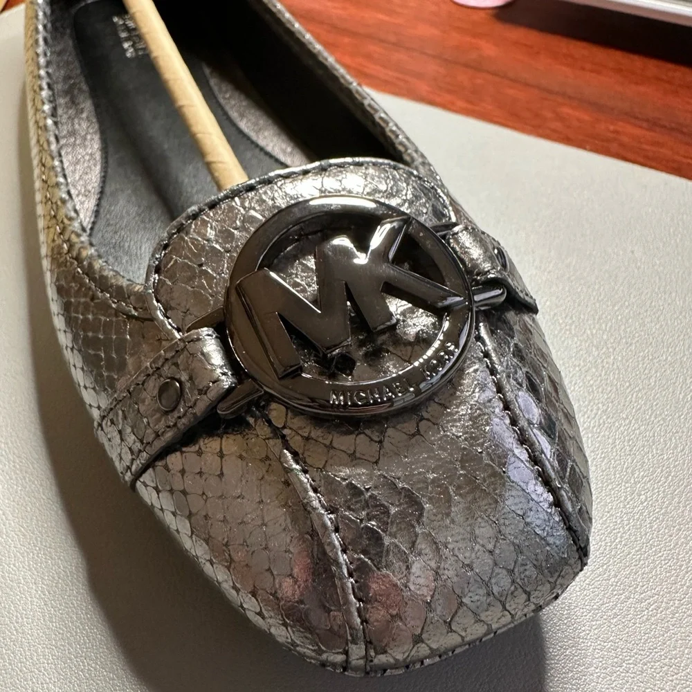 Michael Kors Fulton Moc Metallic Silver Snakeskin Loafers - Picture 2 of 6